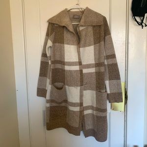 Checkered long warm cardigan